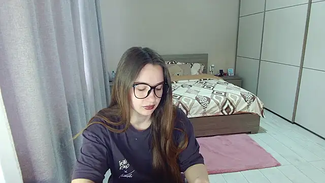 singletrouble online show from March 26, 6:00 am