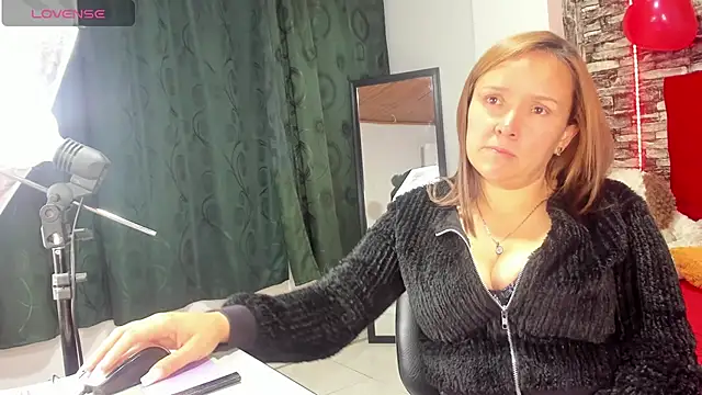 Isabella boom online show from February 14, 9:24 am