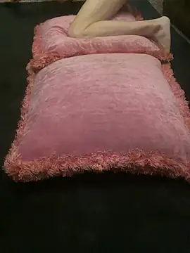 aebaleek2505 online show from February 25, 7:47 pm