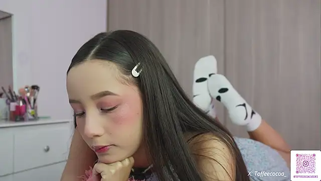 sophi lii online show from October 19, 8:55 pm