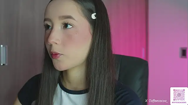 Snapshot of sophi_lii chatting on September 19, 9:08 pm sophi lii online show from September 19, 9:08 pm