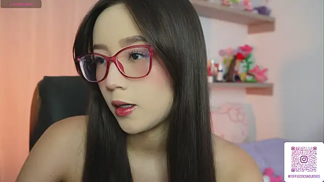 sophi lii online show from May 8, 8:23 pm