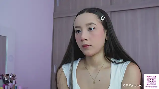 Snapshot of sophi_lii chatting on October 2, 5:38 pm sophi lii online show from October 2, 5:38 pm