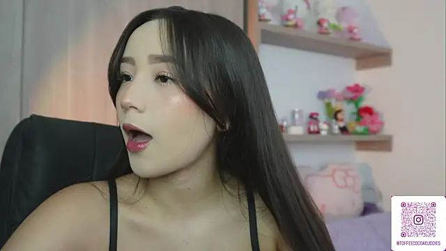 sophi lii online show from May 23, 9:25 pm