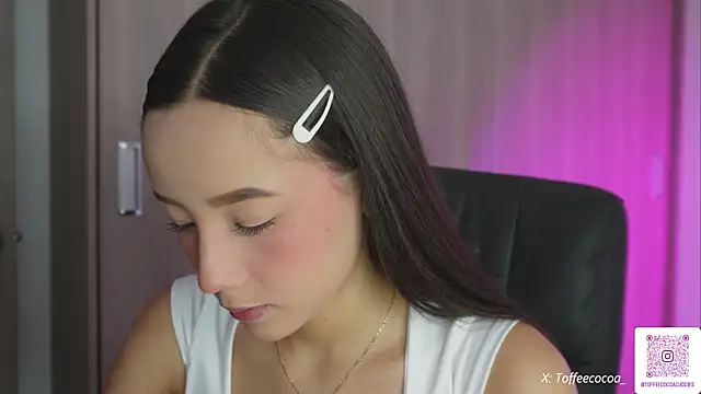 Snapshot of sophi_lii chatting on September 30, 8:15 pm sophi lii online show from September 30, 8:15 pm