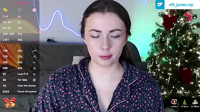 Snapshot of Ollie_James chatting on December 4, 2:38 pm Ollie James online show from December 4, 2:38 pm