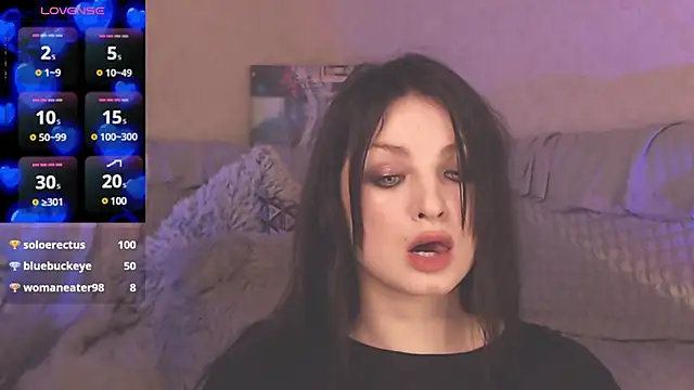 Snapshot of BritneyBarker chatting on March 17, 5:56 am BritneyBarker online show from March 17, 5:56 am