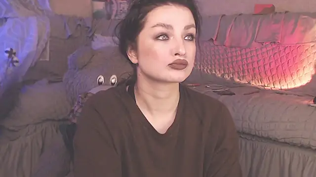 Snapshot of BritneyBarker chatting on March 20, 12:30 am BritneyBarker online show from March 20, 12:30 am