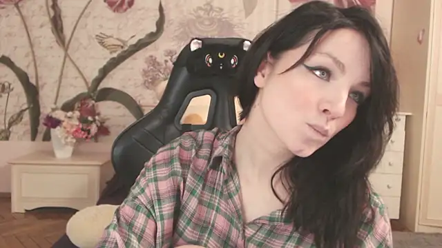 BritneyBarker online show from December 22, 2:01 am