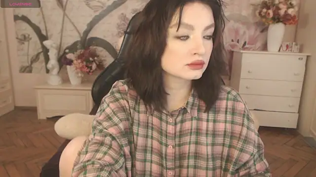 BritneyBarker online show from April 29, 1:54 am