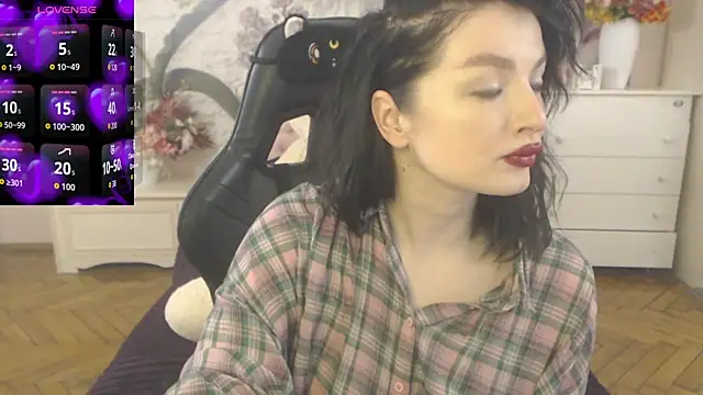 BritneyBarker online show from March 27, 4:21 am