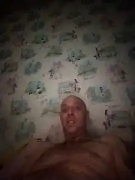 Snapshot of MaxDevilWhite chatting on November 10, 8:58 pm MaxDevilWhite online show from November 10, 8:58 pm