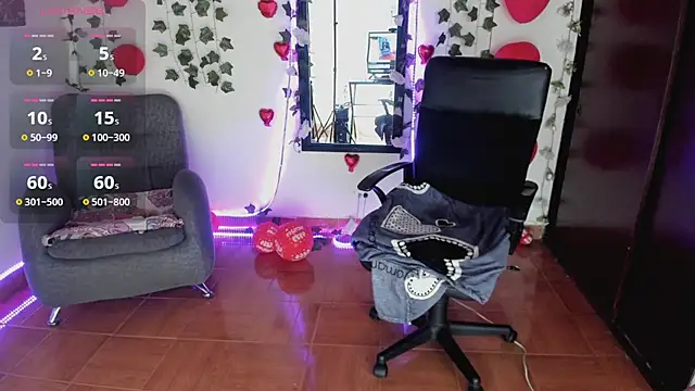 saray  jones online show from February 28, 5:12 pm