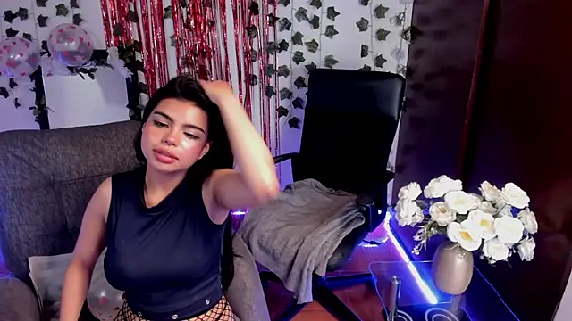 saray  jones online show from February 14, 2:12 pm