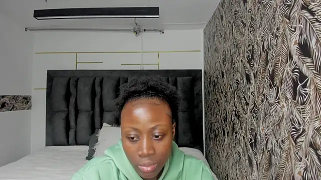 Sara Naugty online show from November 20, 8:09 pm