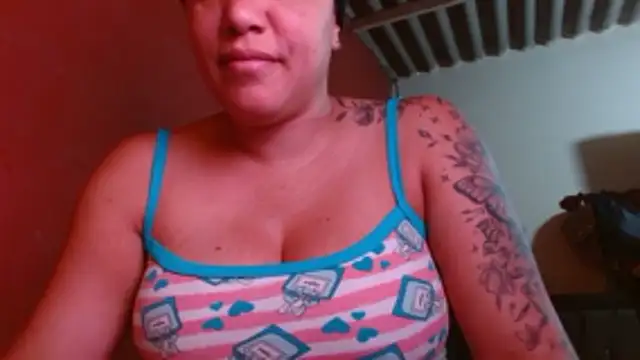 Snapshot of Tammyymilf chatting on November 8, 4:21 pm Tammyymilf online show from November 8, 4:21 pm