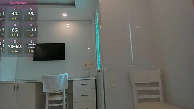 Yuki miiii online show from November 22, 12:10 am