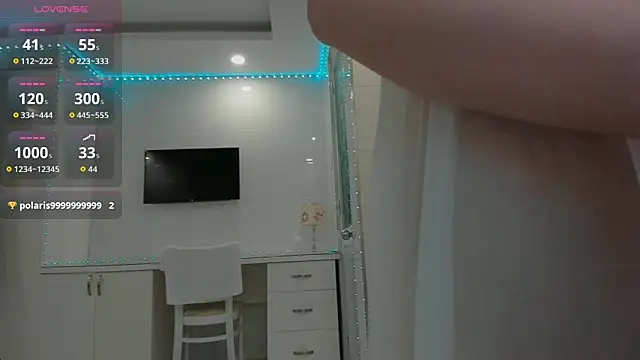 Yuki miiii online show from November 4, 8:45 pm