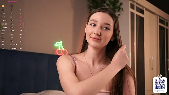 GeorginaDudley online show from September 13, 7:08 am