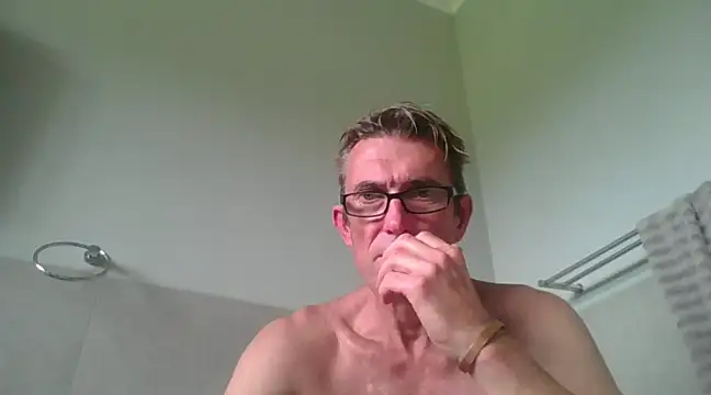 Snapshot of xylegs chatting on January 24, 12:52 pm xylegs online show from January 24, 12:52 pm