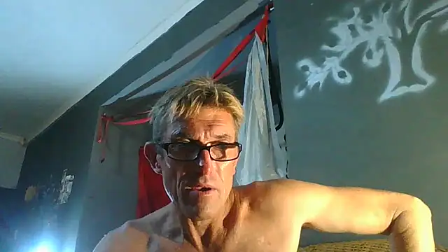 Snapshot of xylegs chatting on February 21, 8:38 pm xylegs online show from February 21, 8:38 pm