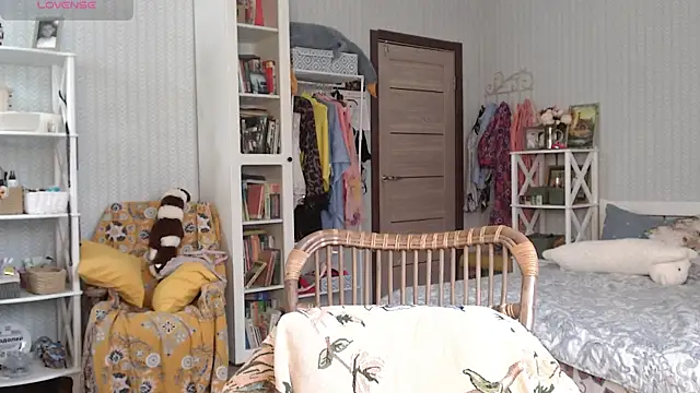 Snapshot of Soffya_Soy chatting on July 18, 6:55 am Soffya Soy online show from July 18, 6:55 am