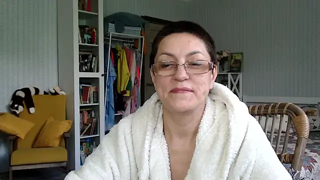 Snapshot of Soffya_Soy chatting on June 30, 9:09 am Soffya Soy online show from June 30, 9:09 am