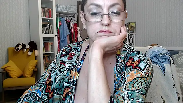 Snapshot of Soffya_Soy chatting on June 3, 2:44 pm Soffya Soy online show from June 3, 2:44 pm