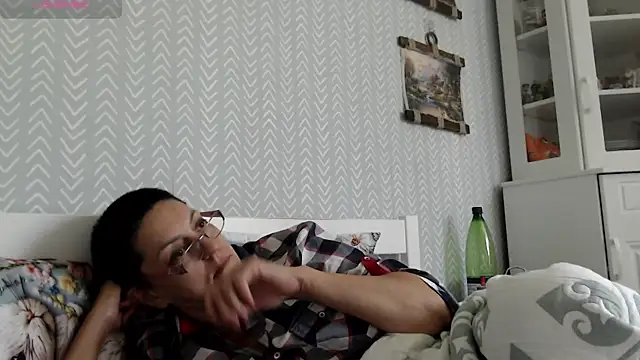 Snapshot of Soffya_Soy chatting on July 1, 11:43 am Soffya Soy online show from July 1, 11:43 am