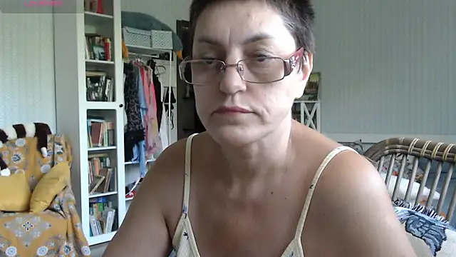 Snapshot of Soffya_Soy chatting on July 15, 4:08 am Soffya Soy online show from July 15, 4:08 am