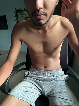 vas02vir online show from April 18, 5:54 am