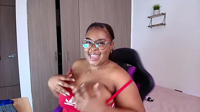 Maissa Williams online show from February 2, 8:08 pm