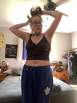 daisydukes666 online show from April 17, 2:20 pm