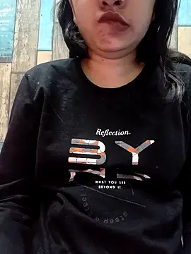 Snapshot of cute_IndianBabe chatting on December 18, 12:38 am cute IndianBabe online show from December 18, 12:38 am