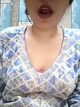 cute IndianBabe online show from July 20, 3:03 am