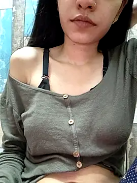 Snapshot of cute_IndianBabe chatting on October 6, 12:12 am cute IndianBabe online show from October 6, 12:12 am
