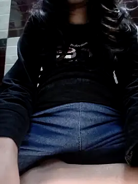 Snapshot of cute_IndianBabe chatting on December 14, 12:50 am cute IndianBabe online show from December 14, 12:50 am