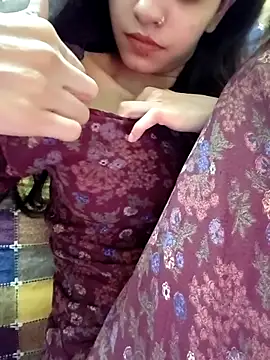 Snapshot of cute_IndianBabe chatting on March 6, 1:37 am cute IndianBabe online show from March 6, 1:37 am