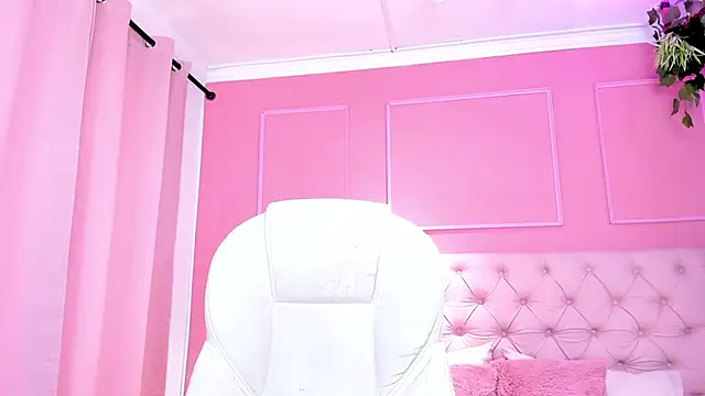 Snapshot of Alezzandro_ chatting on February 5, 1:54 pm Alezzandro online show from February 5, 1:54 pm