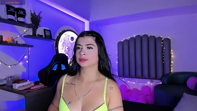 Snapshot of Martshall09 chatting on December 2, 9:16 pm Martshall09 online show from December 2, 9:16 pm