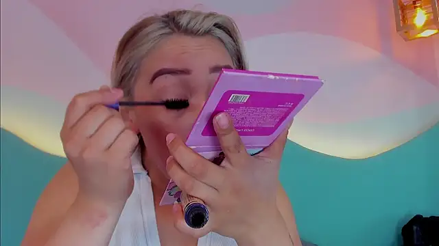 Lannajansen online show from October 29, 2:38 pm