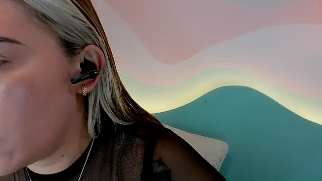 Lannajansen online show from February 3, 1:16 pm