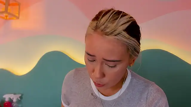 Lannajansen online show from January 8, 4:13 pm