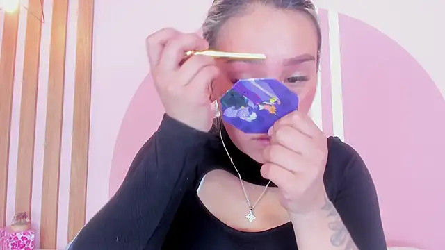 Lannajansen online show from March 21, 2:32 pm