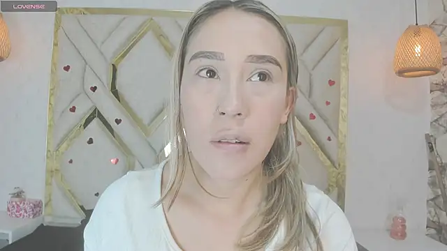 Lannajansen online show from March 18, 2:28 pm