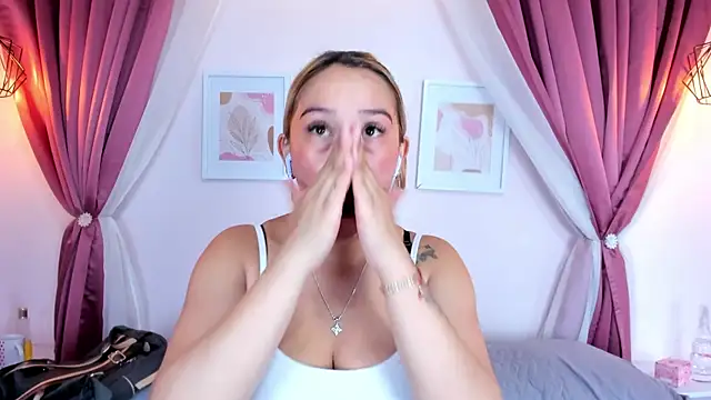 Lannajansen online show from June 4, 1:38 pm