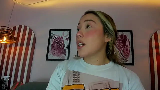 Lannajansen online show from September 18, 4:54 pm