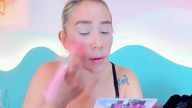 Lannajansen online show from December 3, 12:48 pm