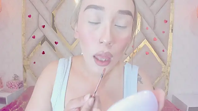 Lannajansen online show from February 19, 2:11 pm