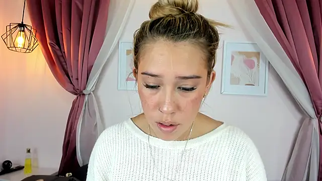 Lannajansen online show from May 24, 3:34 pm